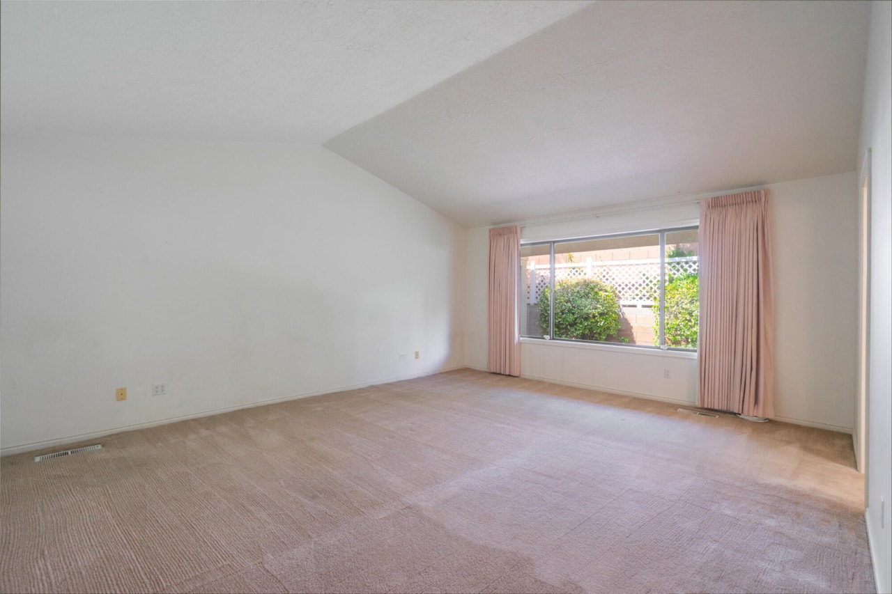 2952 S Jacob Hamblin DR St George, UT 84790 home for sale, MLS#25-264814 - Erika Rogers Photo 38