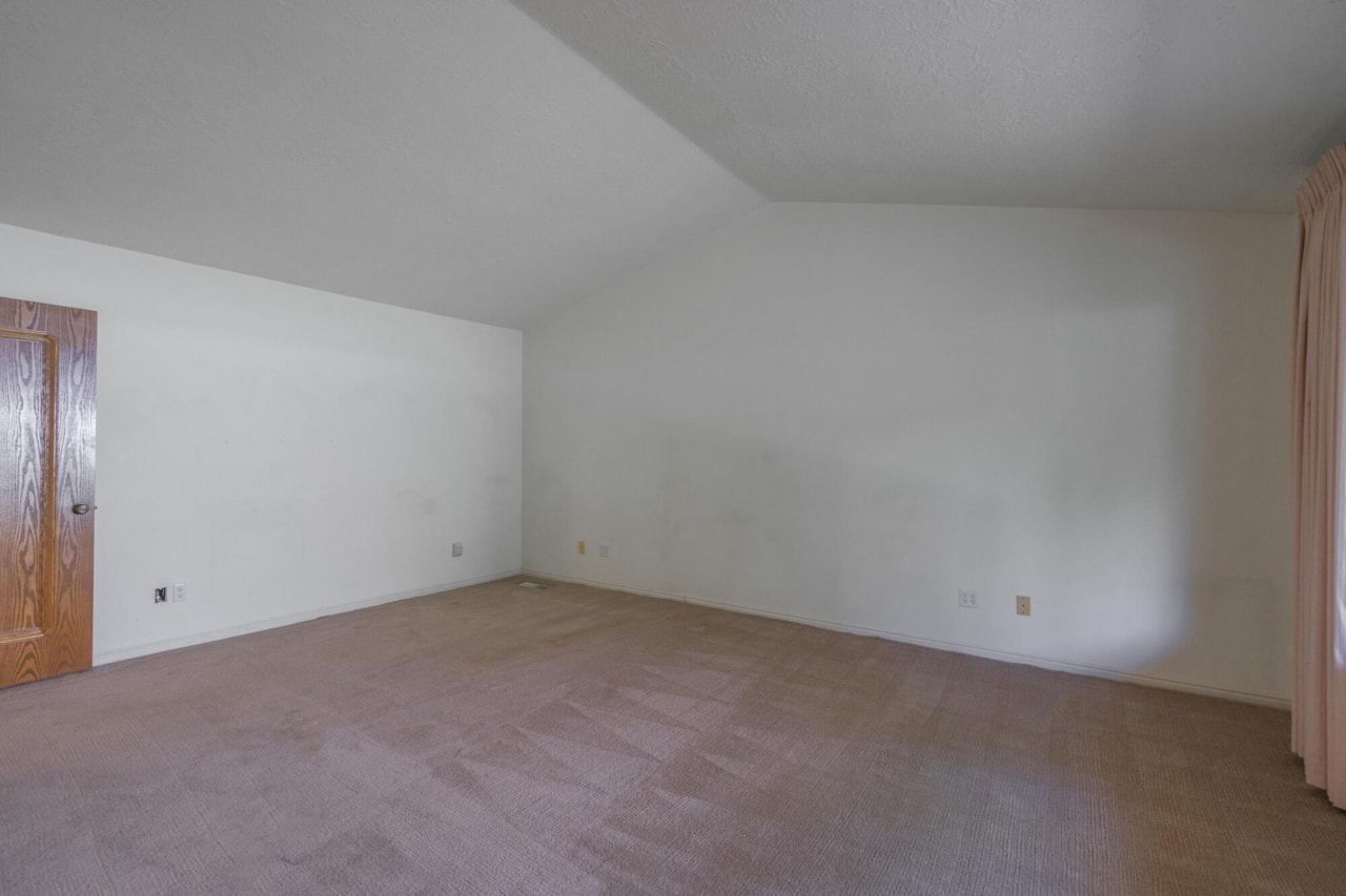 2952 S Jacob Hamblin DR St George, UT 84790 home for sale, MLS#25-264814 - Erika Rogers Photo 40