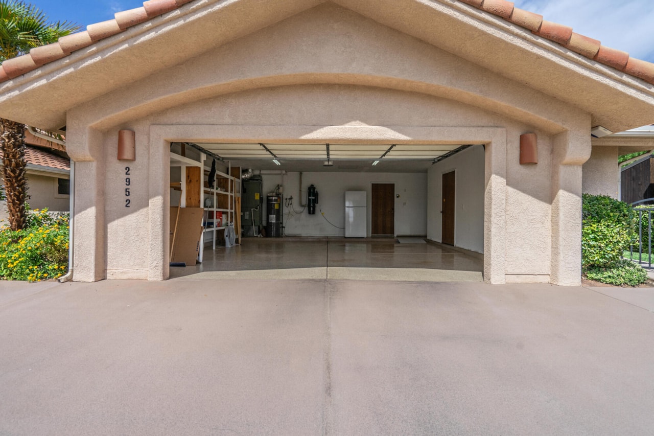 2952 S Jacob Hamblin DR St George, UT 84790 home for sale, MLS#25-264814 - Erika Rogers Photo 53