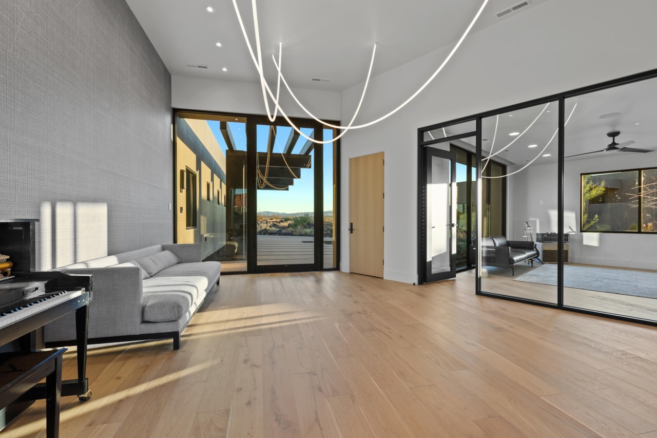 2031 N Lava Rock CIR St George, UT 84770 home for sale, MLS#25-257054 - Erika Rogers Photo 23