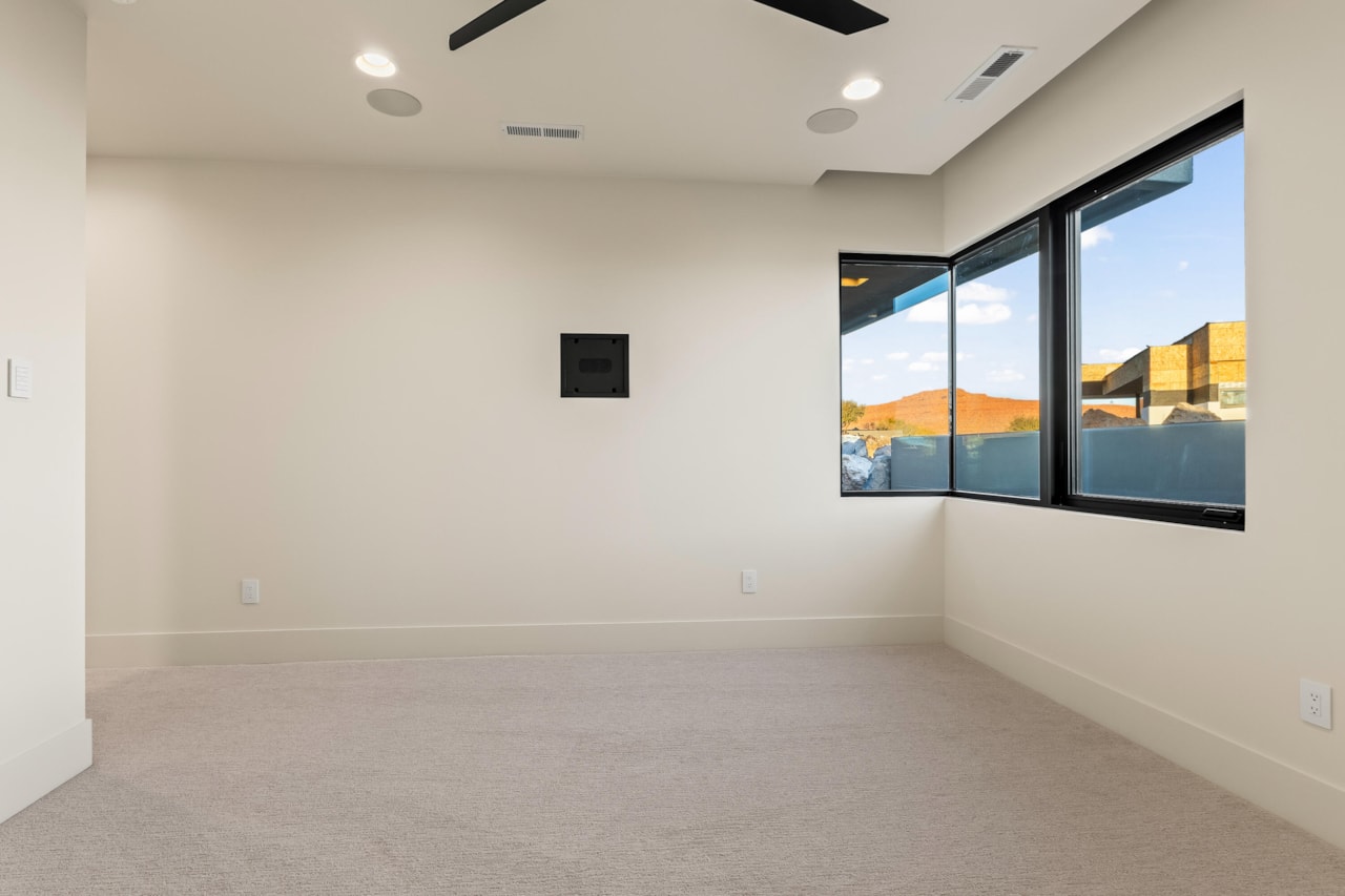 2031 N Lava Rock CIR St George, UT 84770 home for sale, MLS#25-257054 - Erika Rogers Photo 61