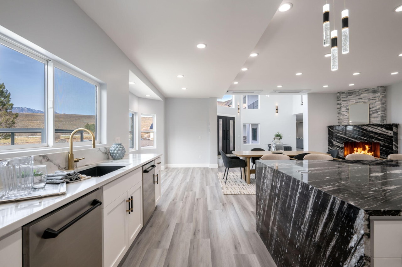 476 E Spring DR Toquerville, UT 84774 home for sale, MLS#25-267703 - Erika Rogers Photo 15