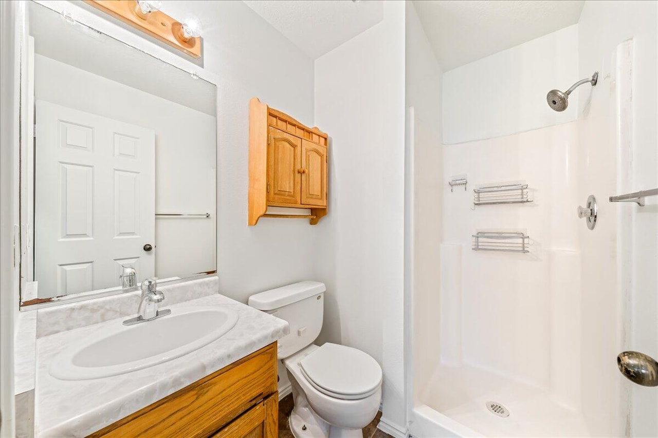 1628 W 1400  N St George, UT 84770 home for sale, MLS#26-267732 - Erika Rogers Photo 27