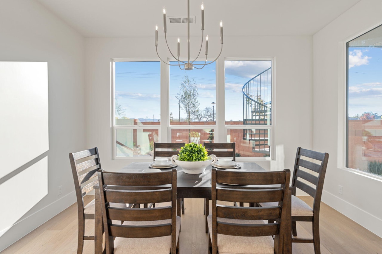 927 S 170  E Ivins, UT 84738 home for sale, MLS#26-267735 - Erika Rogers Photo 13