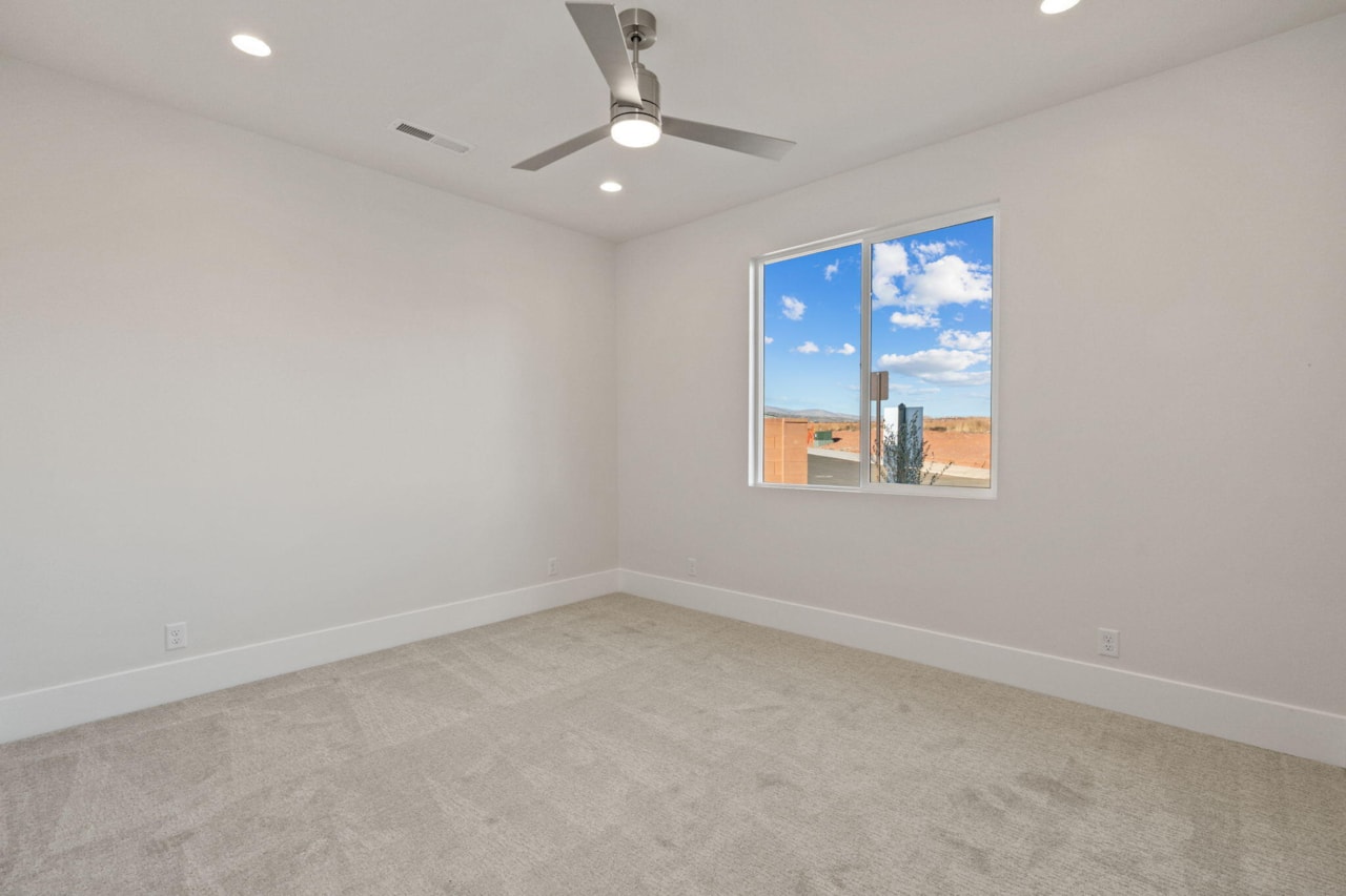 927 S 170  E Ivins, UT 84738 home for sale, MLS#26-267735 - Erika Rogers Photo 39