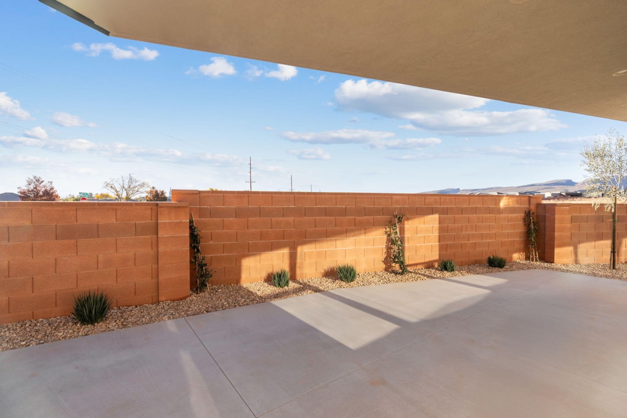 927 S 170  E Ivins, UT 84738 home for sale, MLS#26-267735 - Erika Rogers Photo 44