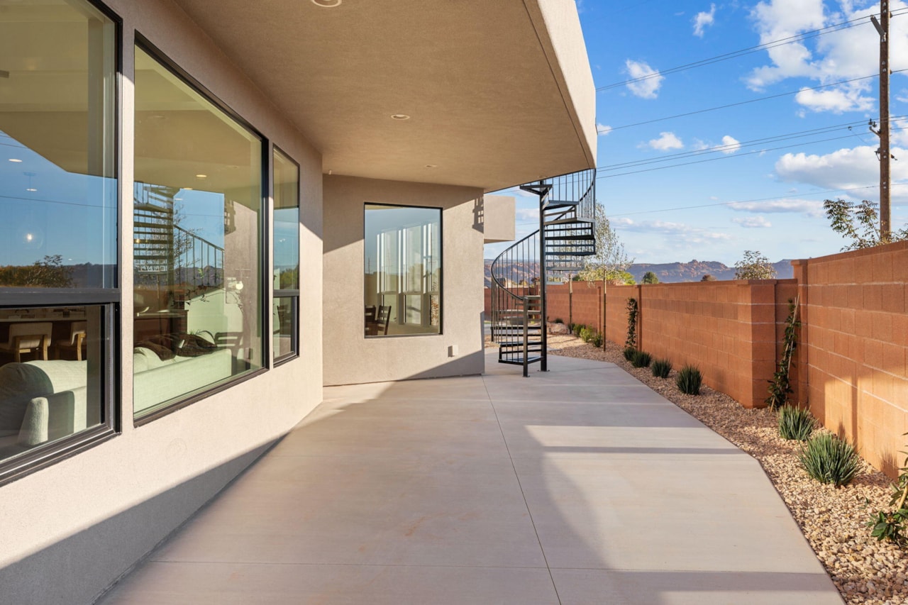 927 S 170  E Ivins, UT 84738 home for sale, MLS#26-267735 - Erika Rogers Photo 46