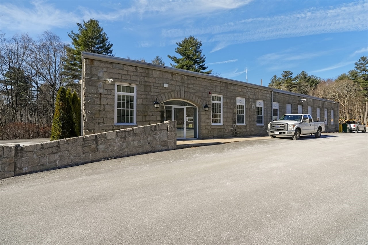 53 Dilla Street Milford, MA 01757 | MLS 73465316