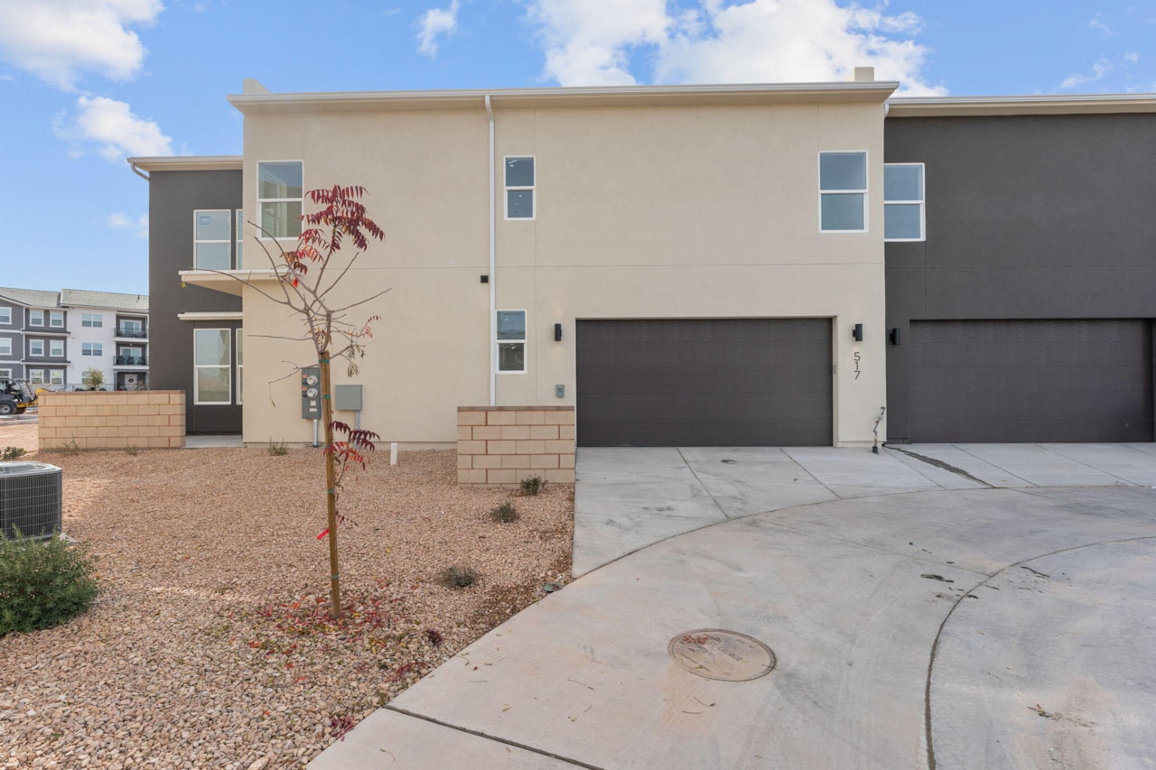 517 W Olive LN St George, UT 84790 home for sale, MLS#25-266750 - Erika Rogers Photo 5
