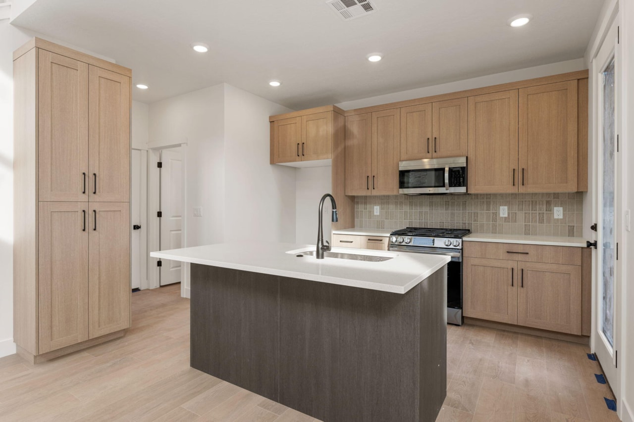 517 W Olive LN St George, UT 84790 home for sale, MLS#25-266750 - Erika Rogers Photo 13