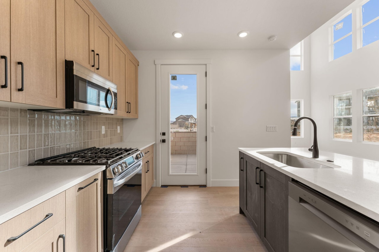 517 W Olive LN St George, UT 84790 home for sale, MLS#25-266750 - Erika Rogers Photo 15