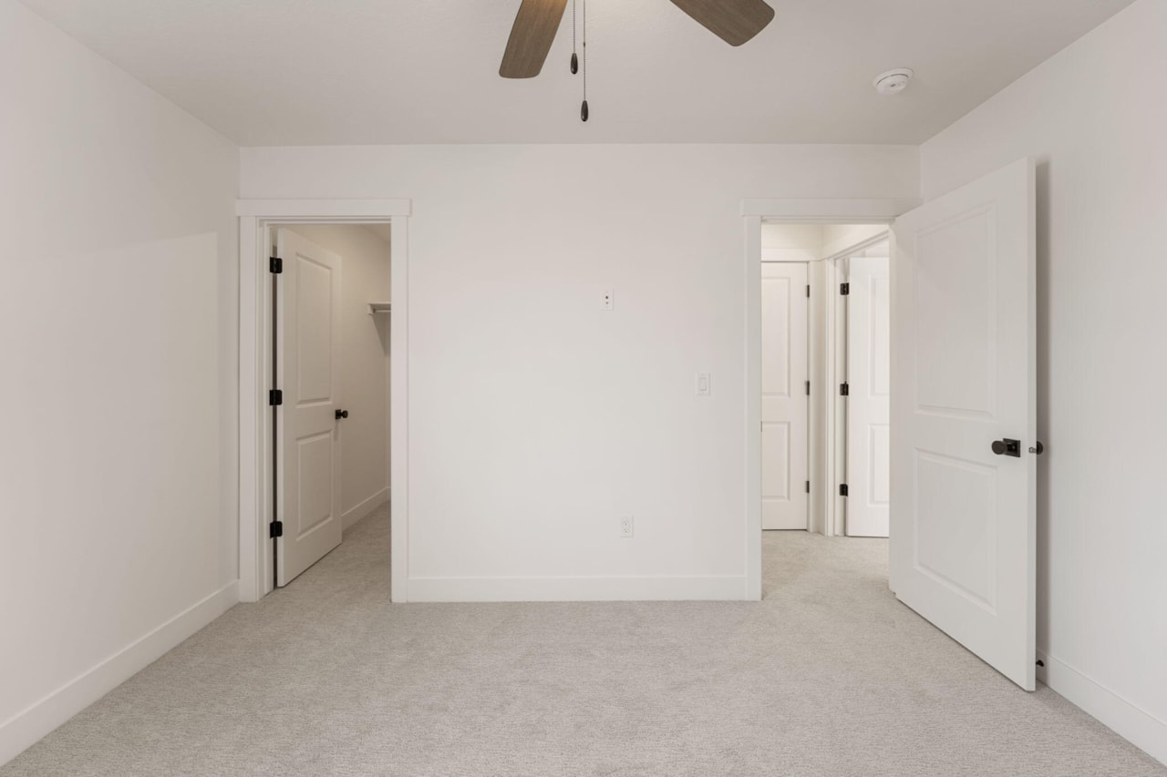 517 W Olive LN St George, UT 84790 home for sale, MLS#25-266750 - Erika Rogers Photo 27