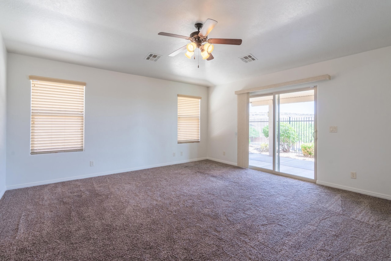 1574 N Sugar Plumb LN Washington, UT 84780 home for sale, MLS#25-261660 - Erika Rogers Photo 32