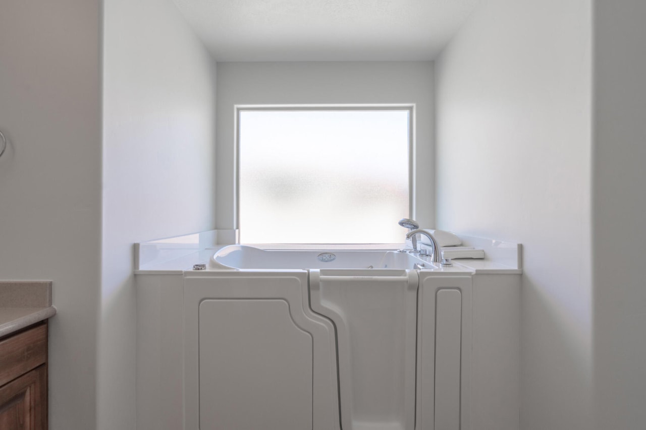 1574 N Sugar Plumb LN Washington, UT 84780 home for sale, MLS#25-261660 - Erika Rogers Photo 38