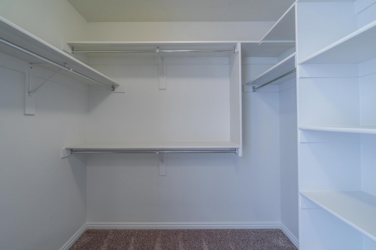 1574 N Sugar Plumb LN Washington, UT 84780 home for sale, MLS#25-261660 - Erika Rogers Photo 44