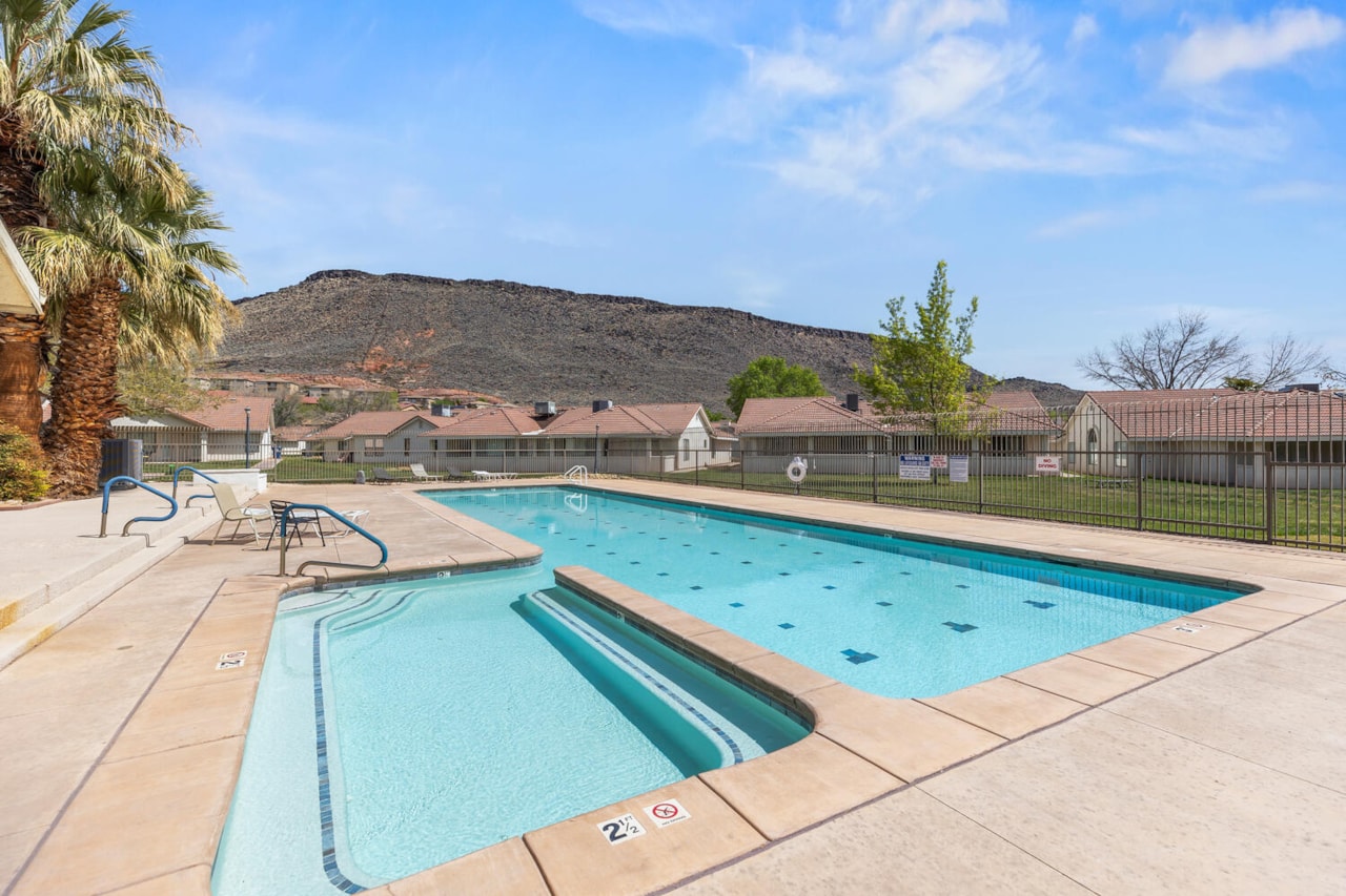 275 S Valley View #J102 St George, UT 84770 condo for sale, MLS#25-267706 - Erika Rogers Photo 12