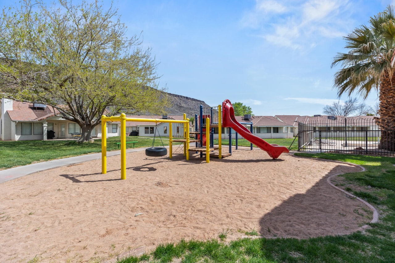 275 S Valley View #J102 St George, UT 84770 condo for sale, MLS#25-267706 - Erika Rogers Photo 16