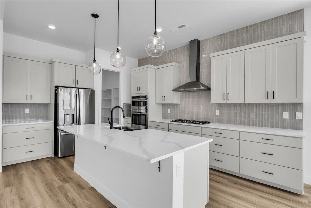 3344 S Guide Star Way Hurricane, UT 84737 home for sale, MLS#25-267640 - Erika Rogers Photo 7