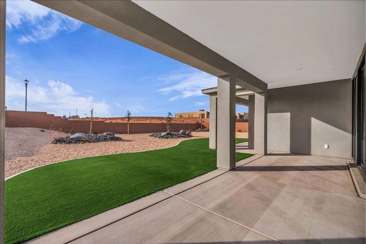 3344 S Guide Star Way Hurricane, UT 84737 home for sale, MLS#25-267640 - Erika Rogers Photo 29