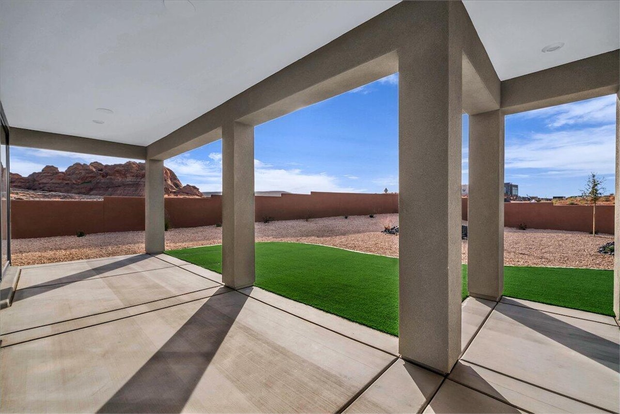 3344 S Guide Star Way Hurricane, UT 84737 home for sale, MLS#25-267640 - Erika Rogers Photo 31