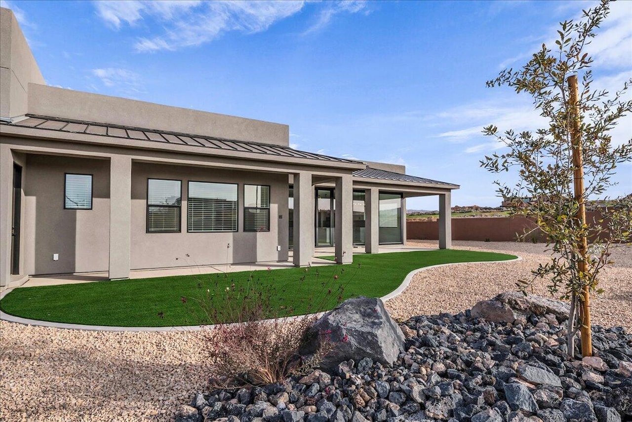 3344 S Guide Star Way Hurricane, UT 84737 home for sale, MLS#25-267640 - Erika Rogers Photo 33