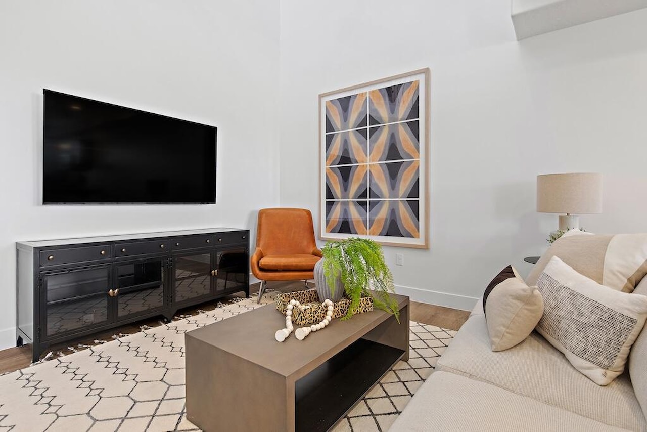 1062 W Albertine LN St George, UT 84790 home for sale, MLS#25-267243 - Erika Rogers Photo 9