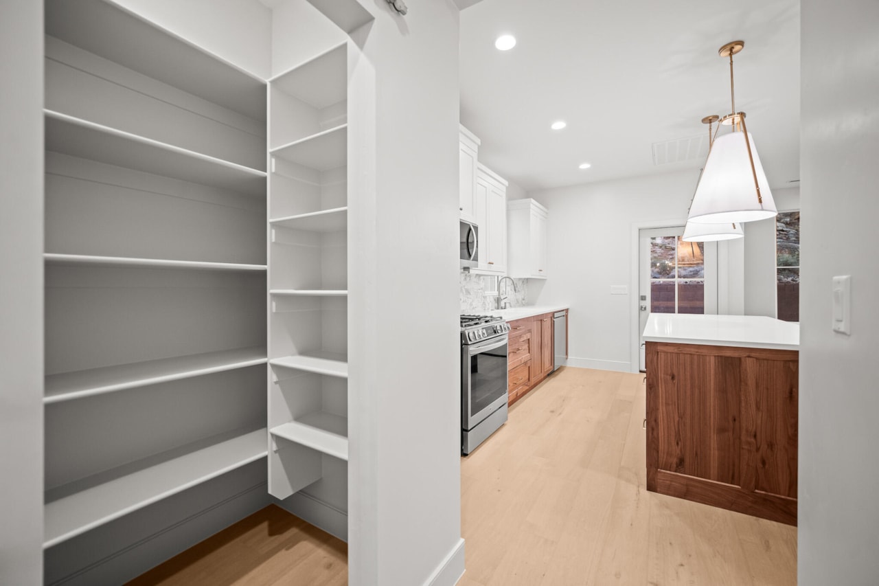 4154 E El Capitan Way St George, UT 84790 home for sale, MLS#25-267540 - Erika Rogers Photo 14