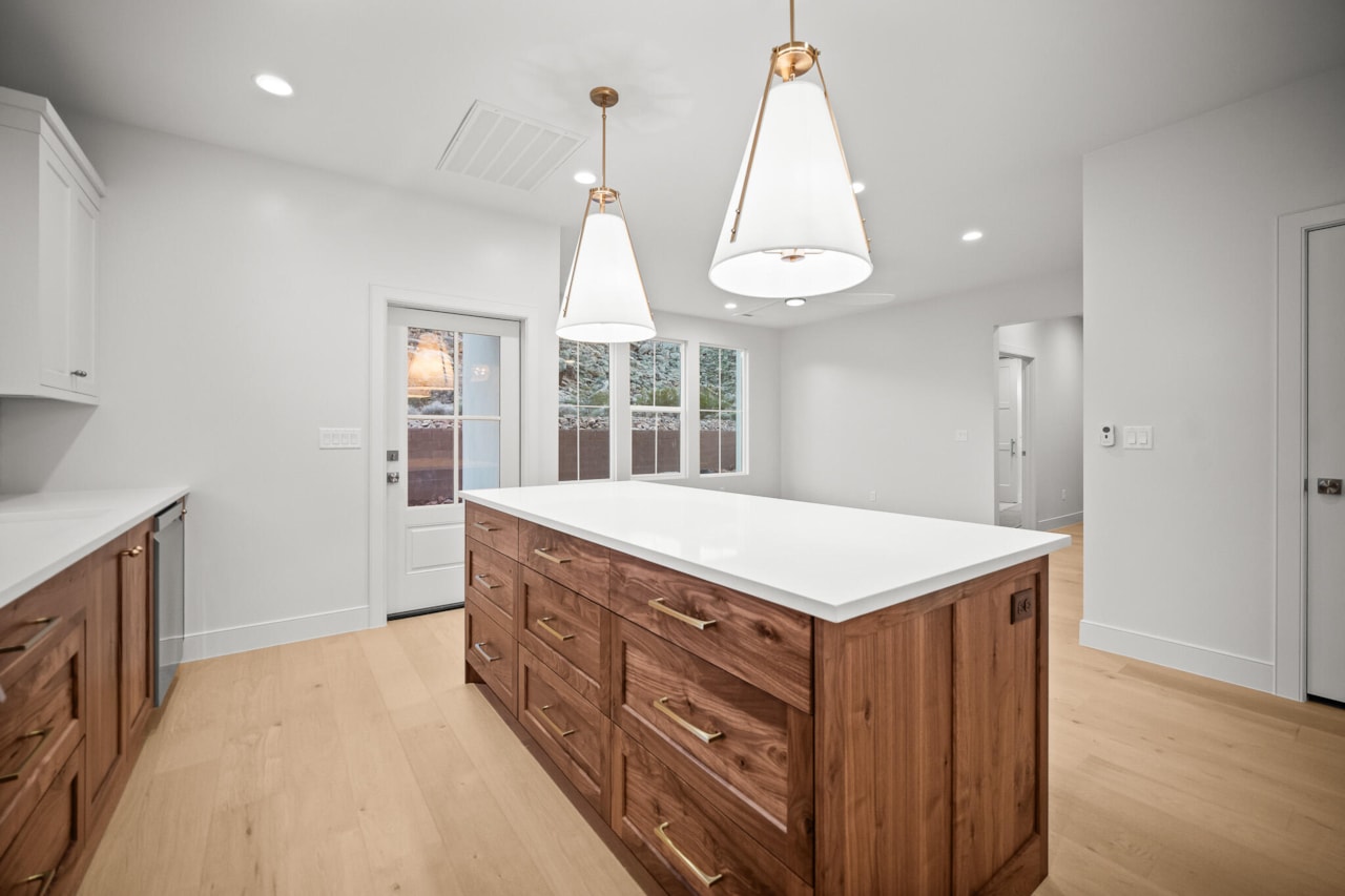 4154 E El Capitan Way St George, UT 84790 home for sale, MLS#25-267540 - Erika Rogers Photo 8