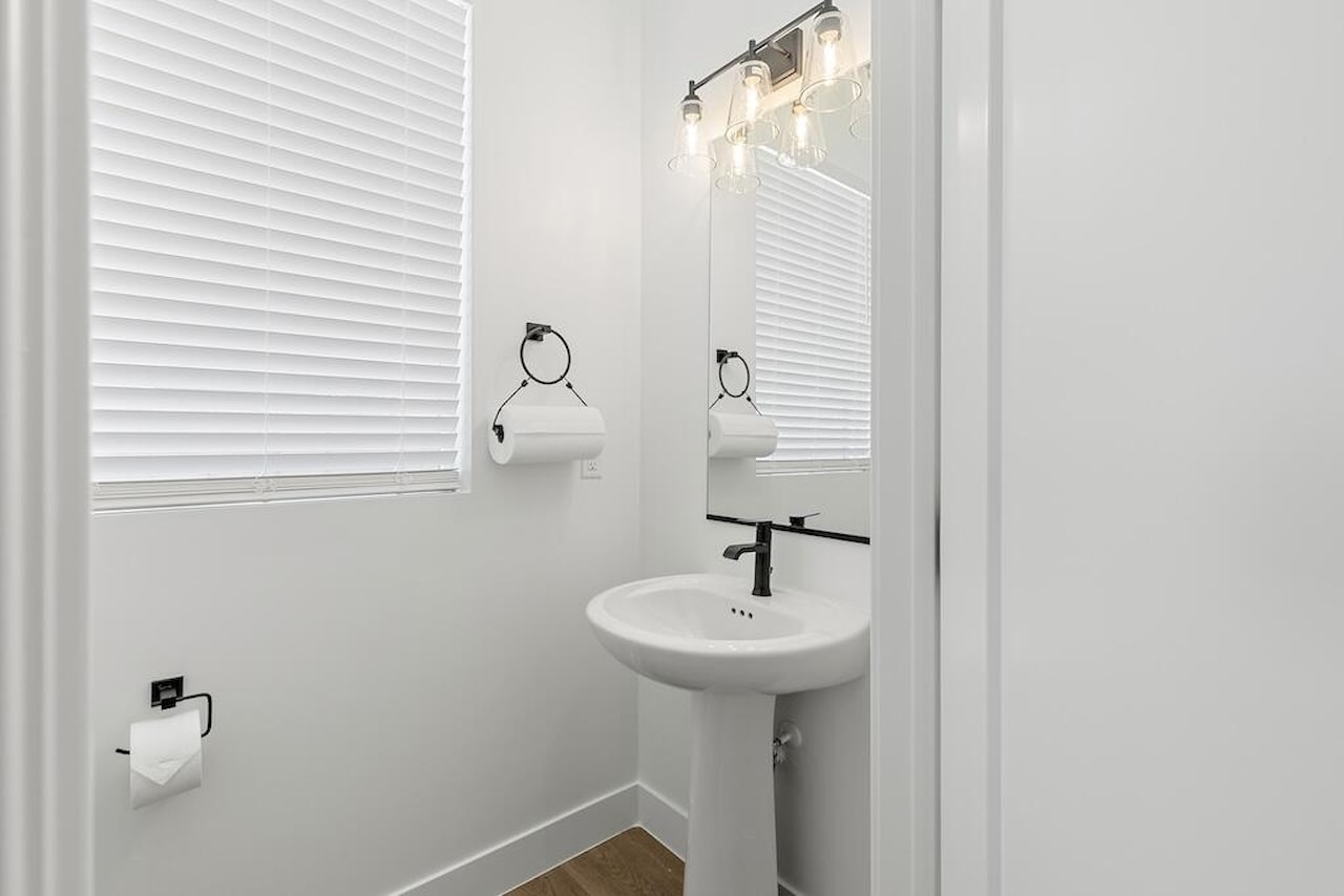 1078 W Albertine LN St George, UT 84790 home for sale, MLS#26-267721 - Erika Rogers Photo 14