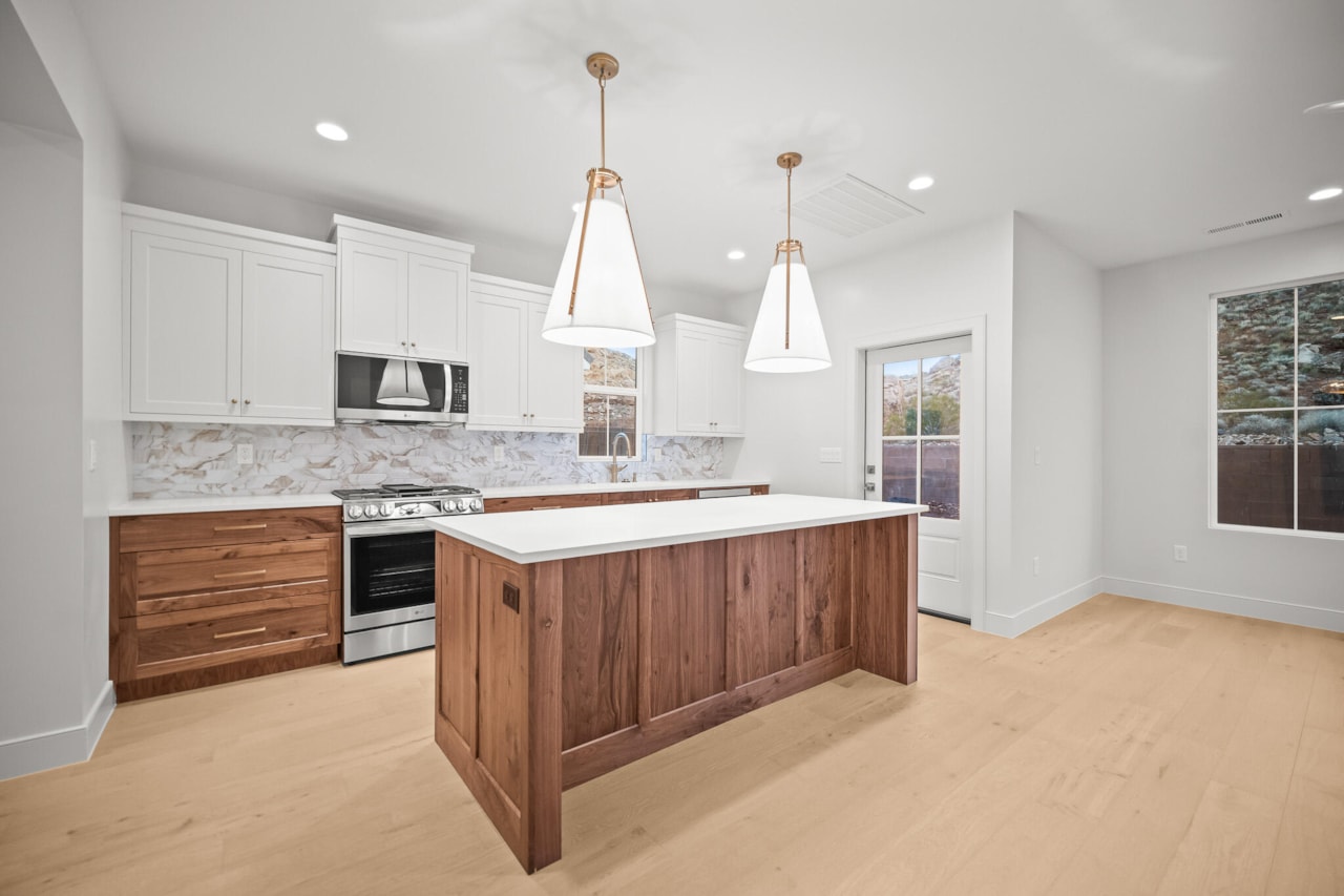 4154 E El Capitan Way St George, UT 84790 home for sale, MLS#25-267540 - Erika Rogers Photo 9