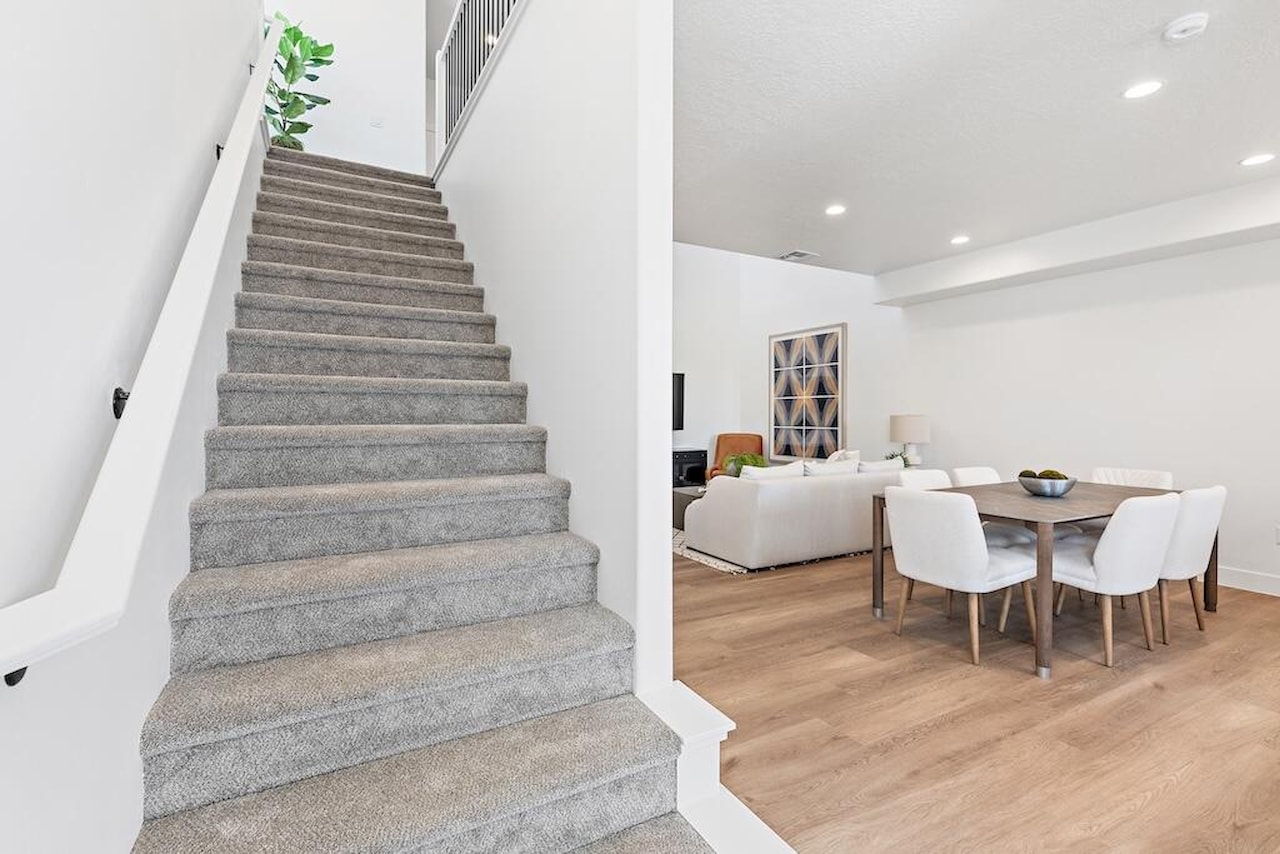 1062 W Albertine LN St George, UT 84790 home for sale, MLS#25-267243 - Erika Rogers Photo 16