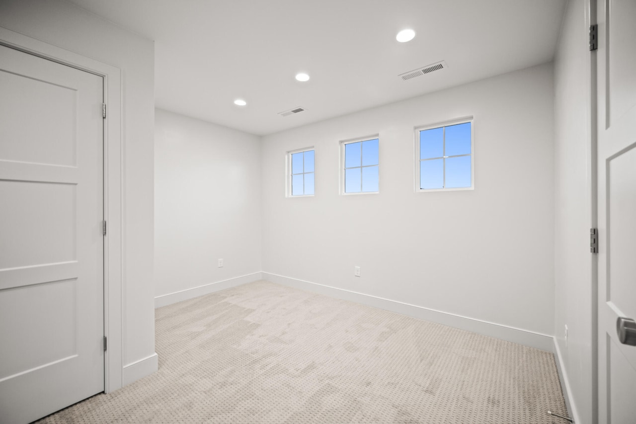 4154 E El Capitan Way St George, UT 84790 home for sale, MLS#25-267540 - Erika Rogers Photo 31