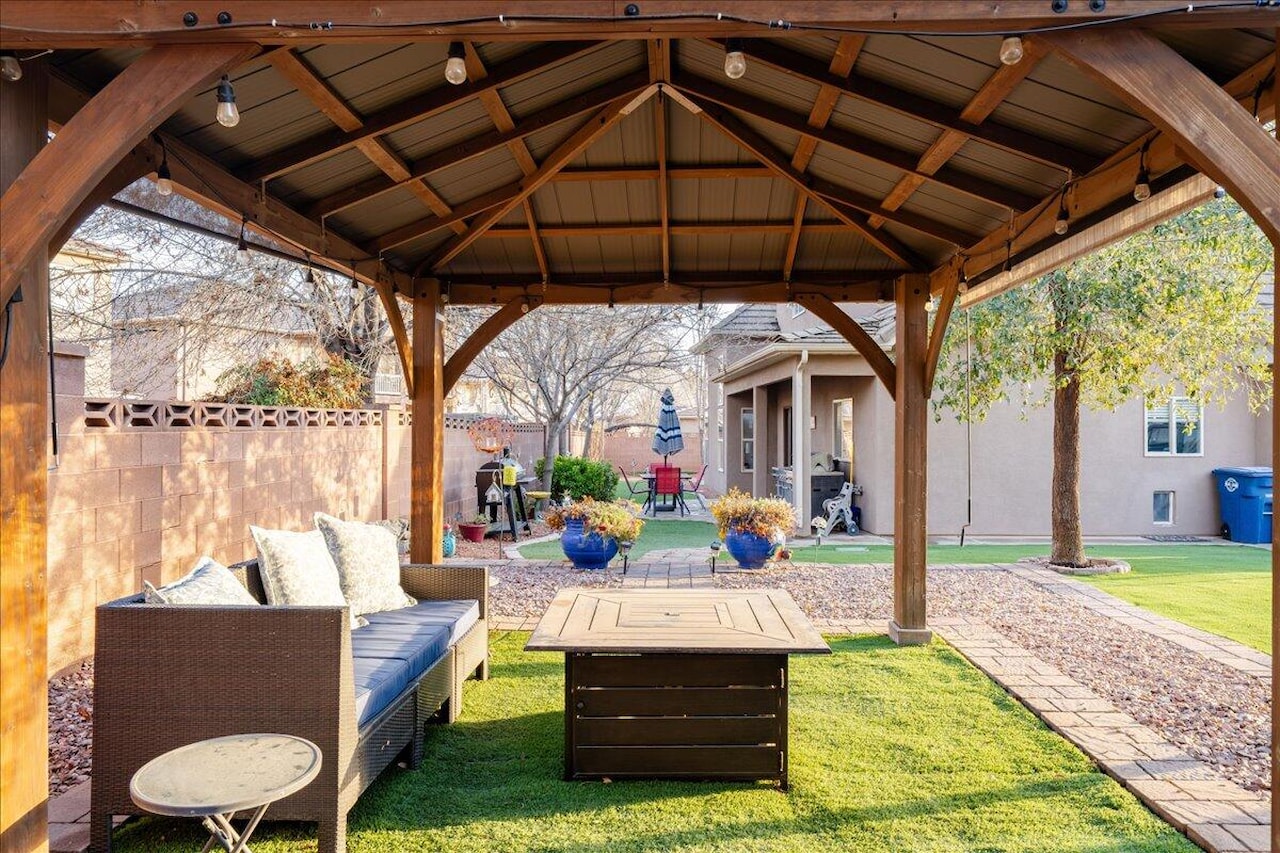 5 S Crimson CIR St George, UT 84790 home for sale, MLS#25-267707 - Erika Rogers Photo 49