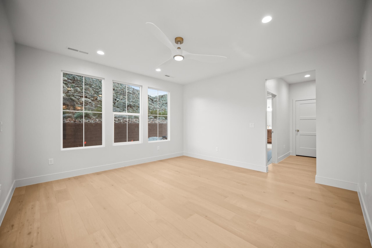 4154 E El Capitan Way St George, UT 84790 home for sale, MLS#25-267540 - Erika Rogers Photo 15