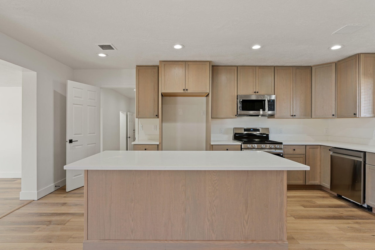 372 N Quail Ridge DR Washington, UT 84780 home for sale, MLS#26-267748 - Erika Rogers Photo 10