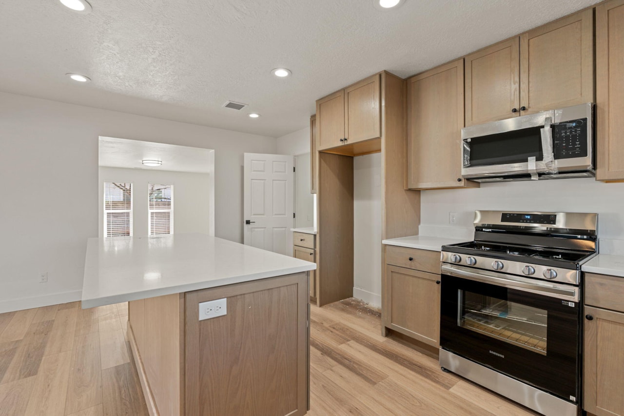 372 N Quail Ridge DR Washington, UT 84780 home for sale, MLS#26-267748 - Erika Rogers Photo 12