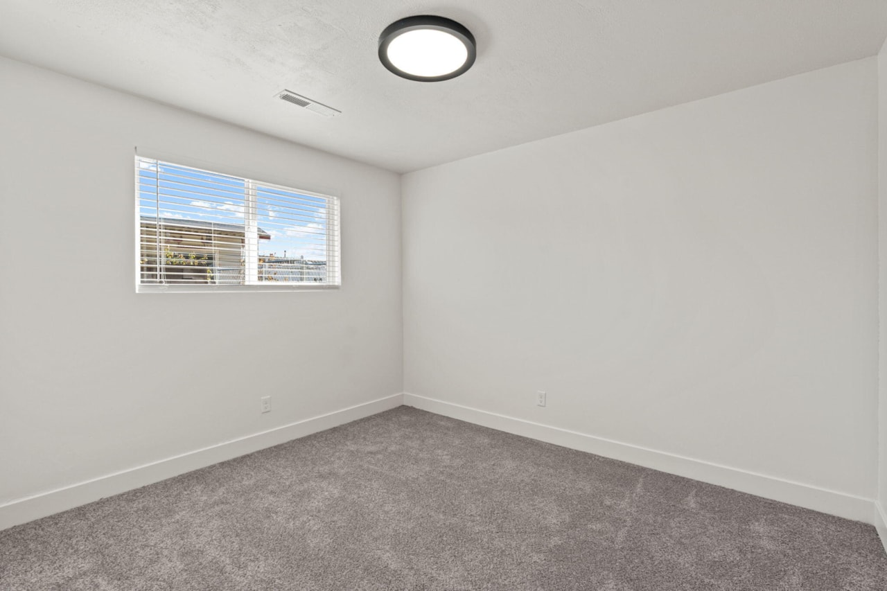 372 N Quail Ridge DR Washington, UT 84780 home for sale, MLS#26-267748 - Erika Rogers Photo 22