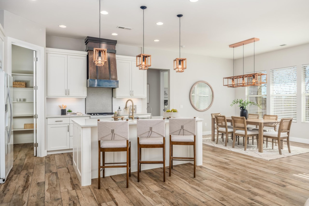 463 W Cougar Way Ivins, UT 84738 home for sale, MLS#26-267724 - Erika Rogers Photo 2