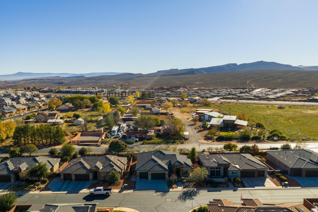 463 W Cougar Way Ivins, UT 84738 home for sale, MLS#26-267724 - Erika Rogers Photo 31