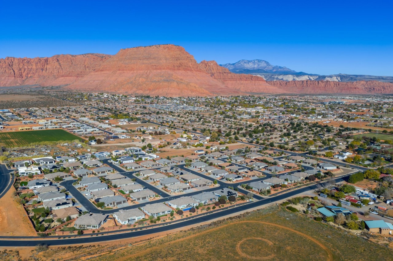 463 W Cougar Way Ivins, UT 84738 home for sale, MLS#26-267724 - Erika Rogers Photo 37