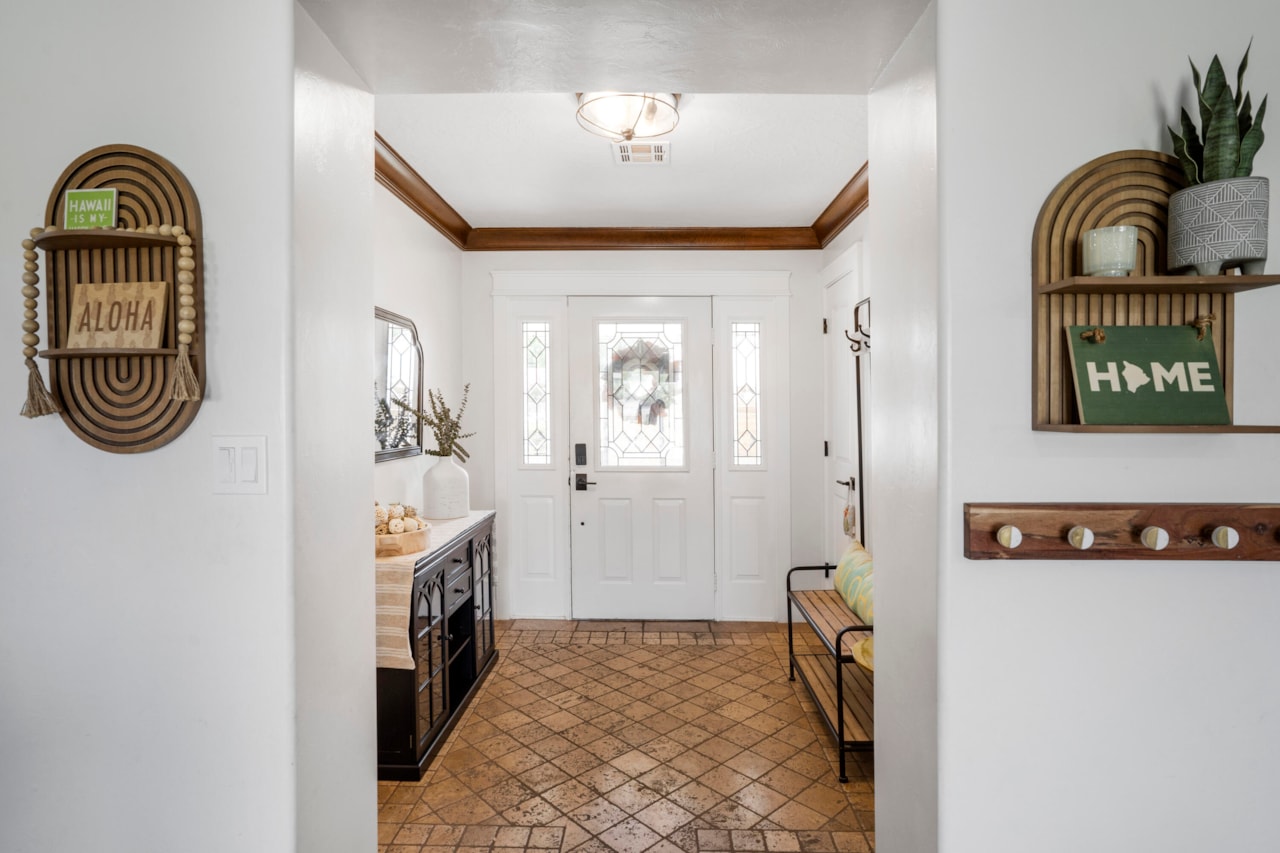 1879 S Cassidy CIR St George, UT 84790 home for sale, MLS#25-267717 - Erika Rogers Photo 8