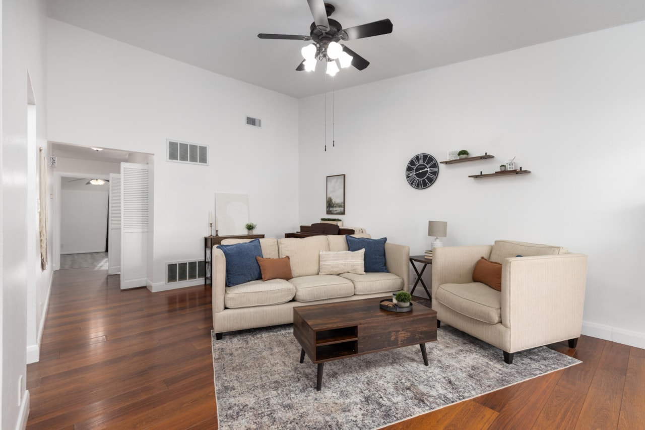 987 W Bloomington Dr  S St George, UT 84790 home for sale, MLS#25-267716 - Erika Rogers Photo 3