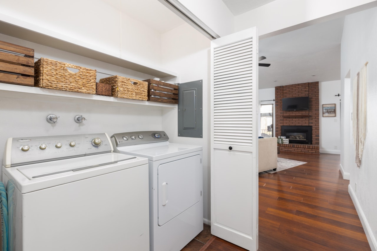 987 W Bloomington Dr  S St George, UT 84790 home for sale, MLS#25-267716 - Erika Rogers Photo 10