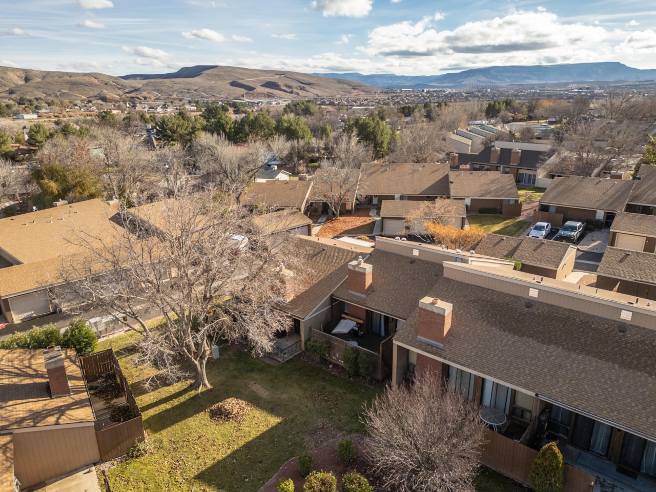 987 W Bloomington Dr  S St George, UT 84790 home for sale, MLS#25-267716 - Erika Rogers Photo 28