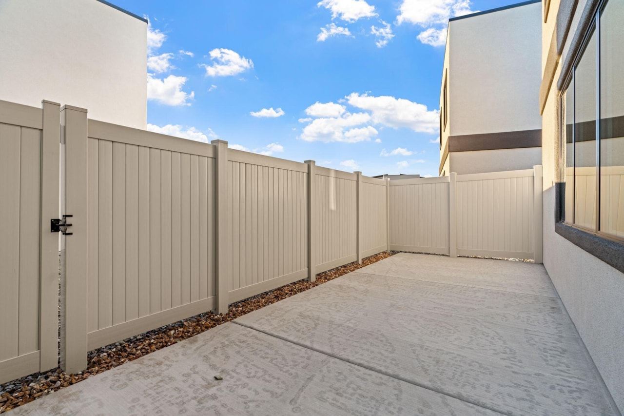 4186 S Crimson Trails #13 Washington, UT 84780 home for sale, MLS#26-267765 - Erika Rogers Photo 12