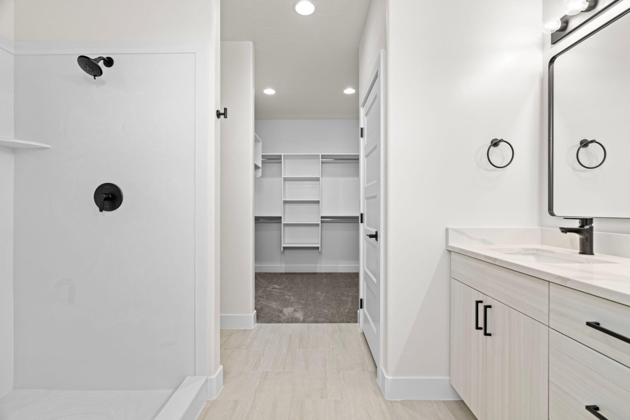 4186 S Crimson Trails #13 Washington, UT 84780 home for sale, MLS#26-267765 - Erika Rogers Photo 15