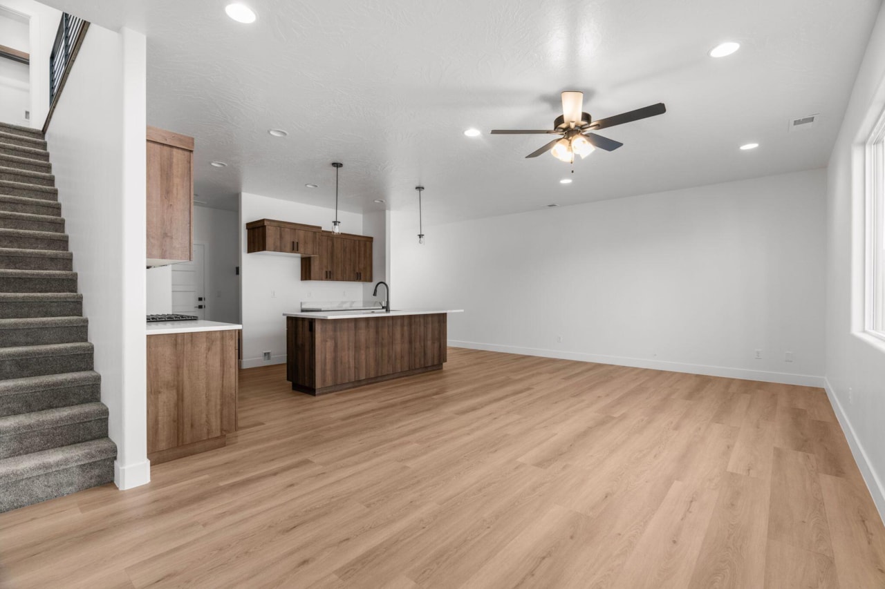 4204 S Crimson Trails #10 Washington, UT 84780 home for sale, MLS#26-267764 - Erika Rogers Photo 7