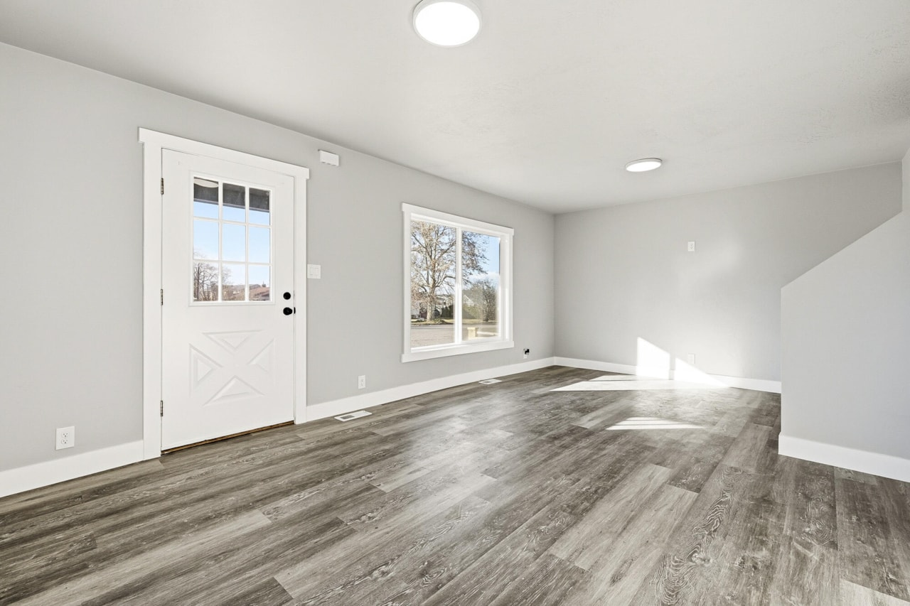 131 S 200  E Cedar City, UT 84720 home for sale, MLS#26-267773 - Erika Rogers Photo 5