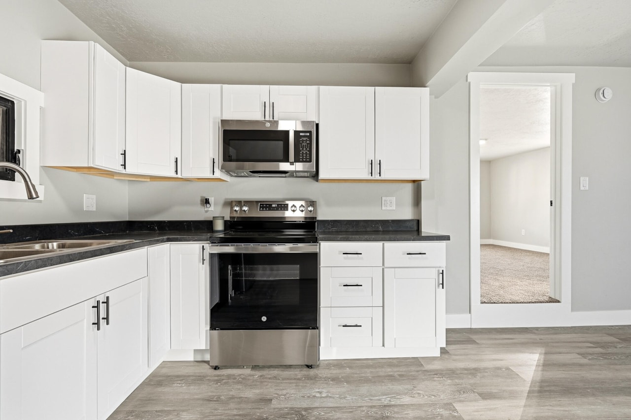 131 S 200  E Cedar City, UT 84720 home for sale, MLS#26-267773 - Erika Rogers Photo 11