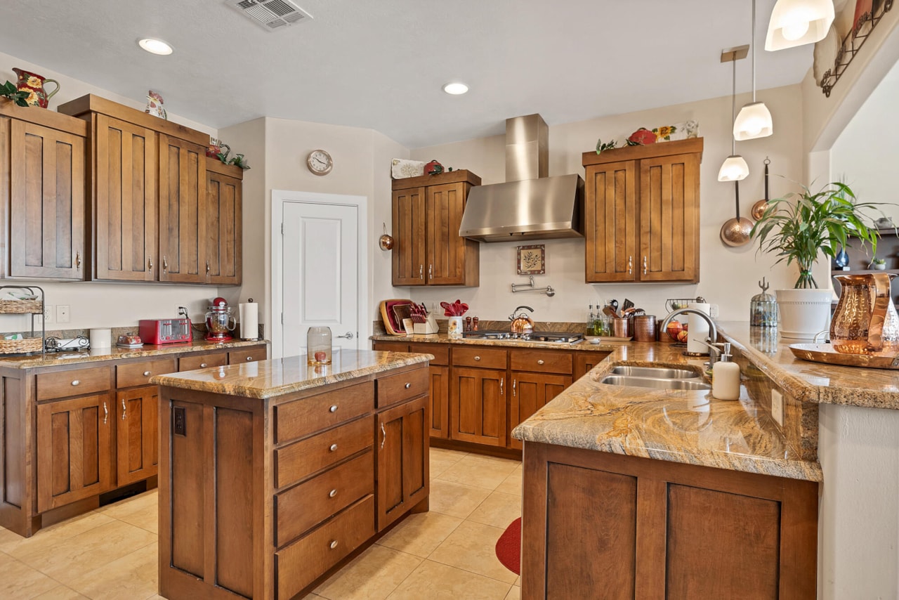 1067 E Silver Falls DR N Washington, UT 84780 home for sale, MLS#26-267705 - Erika Rogers Photo 26